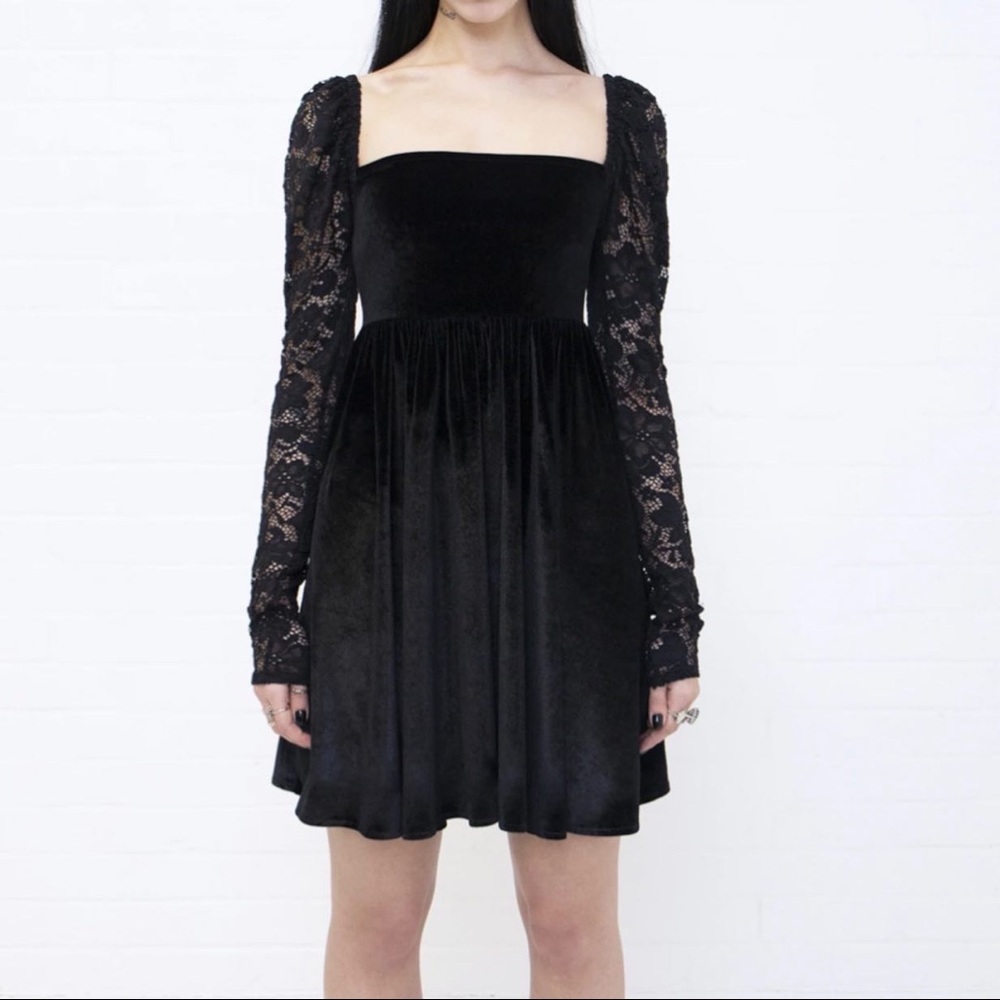 Mary Wyatt London Alice Velvet Dress